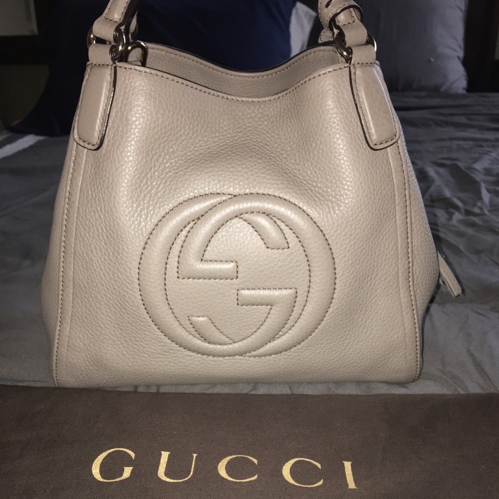 Gucci soho mini tote in taupe