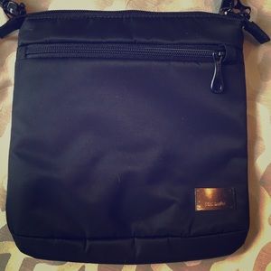 PacSafe Citysafe CS50 Anti-Theft Cross-Body Purse