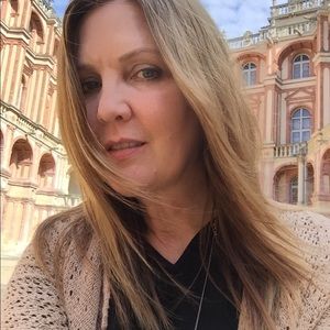 Meet your Posher, Lori