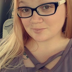 Meet your Posher, Desirae