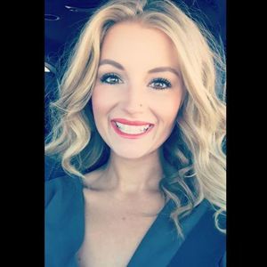 Meet your Posher, Elle