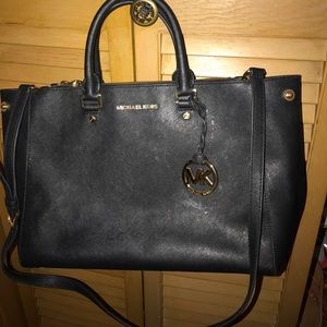 Authentic Micheal Kors purse
