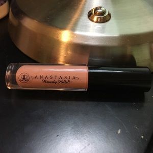 Anastasia Beverly Hills mini matte lipgloss