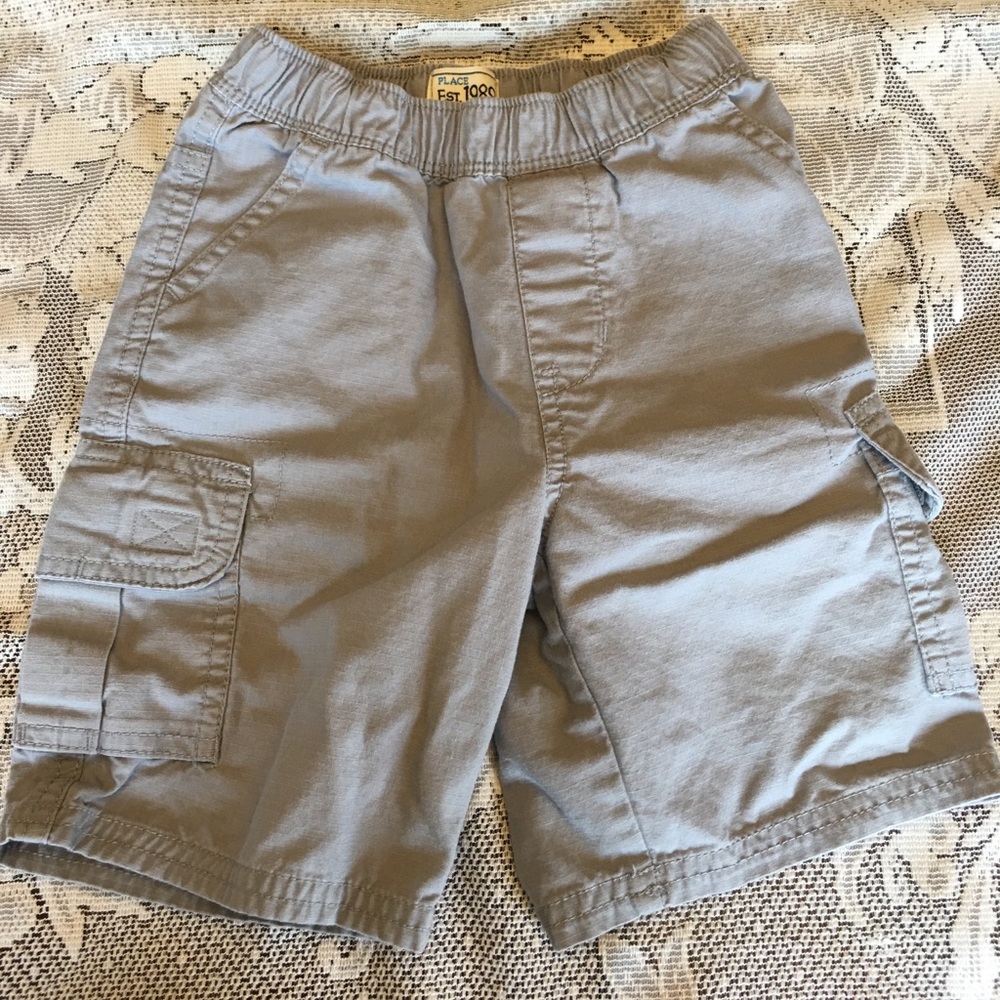 Shorts - Picture 2 of 5