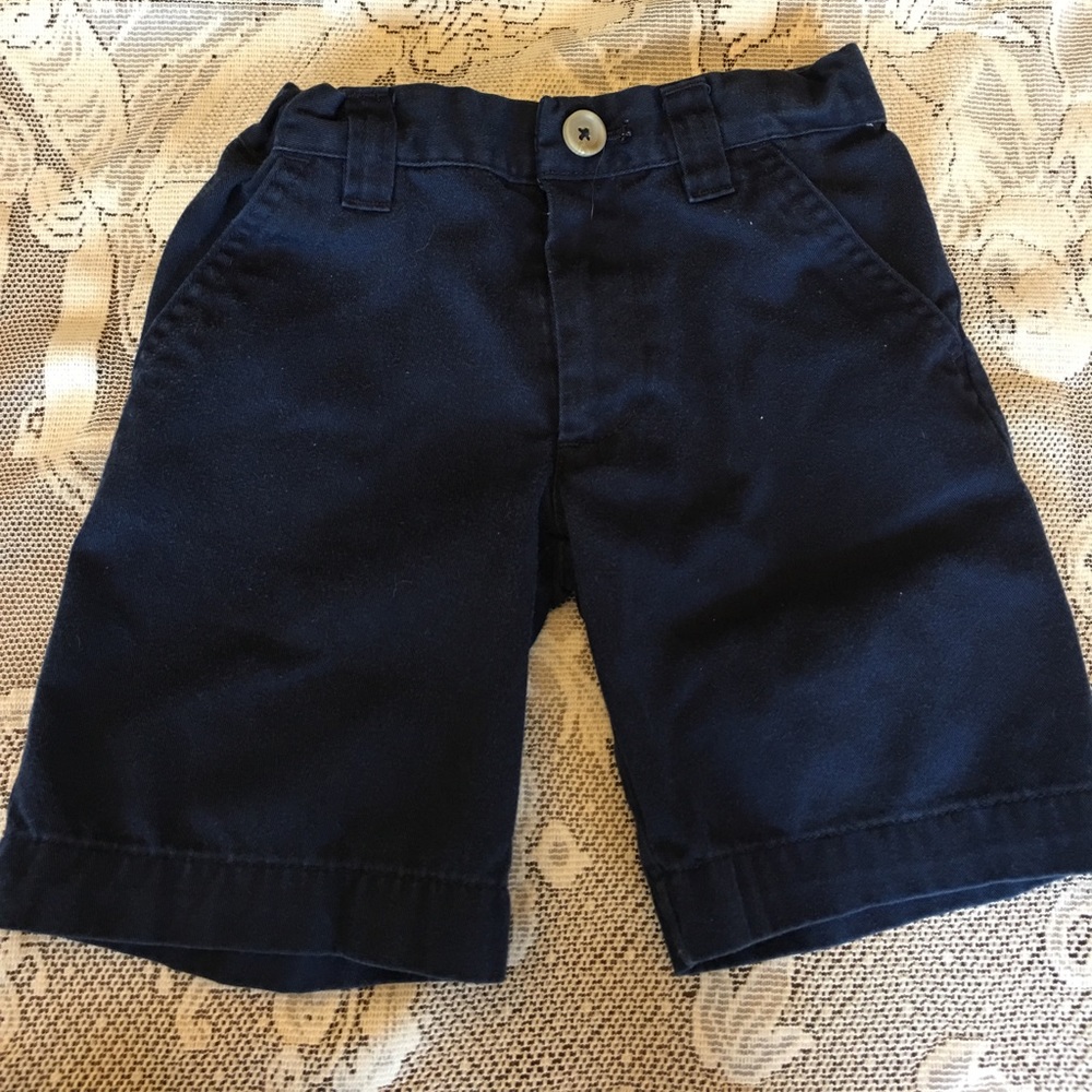 Shorts - Picture 3 of 5