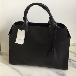 🆕 Contemporary Italian Black Leather Purse