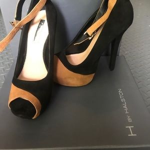 Women's high heel size 7