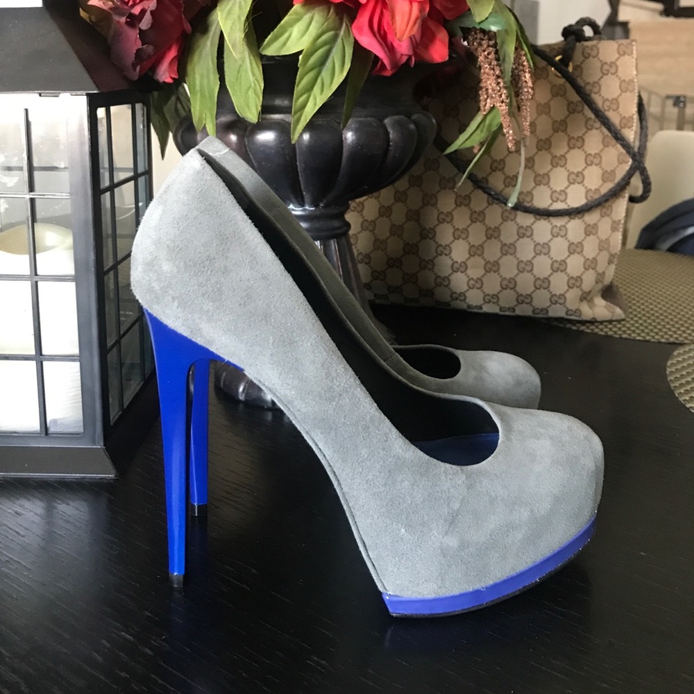 NWOB PLV Gray suede heels - Picture 1 of 8