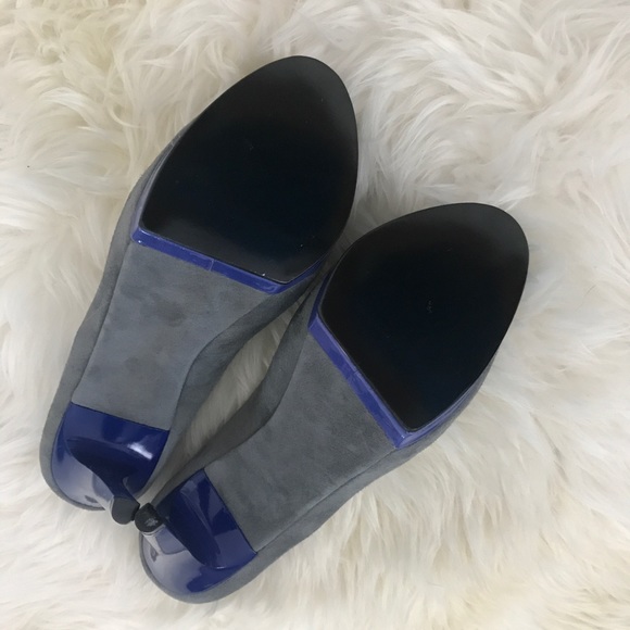 NWOB PLV Gray suede heels - Picture 6 of 8