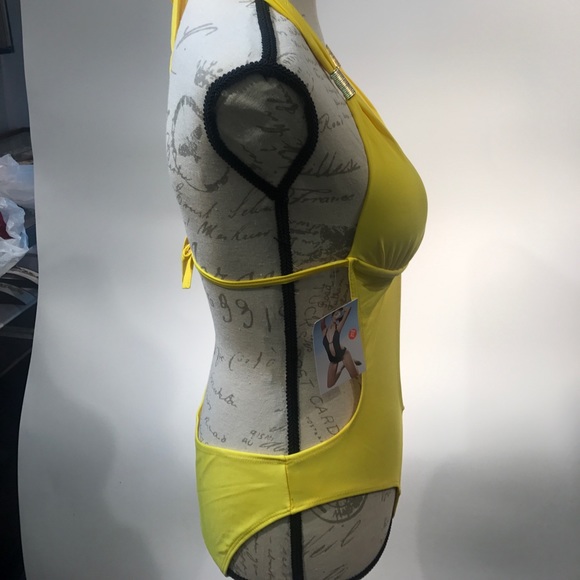 ππNWT Sexy monokini one piece cut out swimsuitπ - Picture 5 of 8