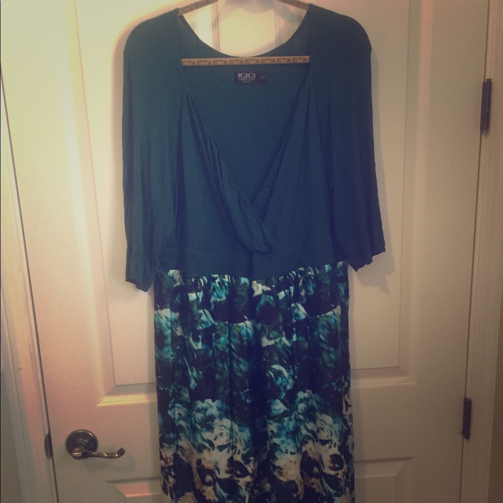 Igigi 18/20 dress, silky bottom half