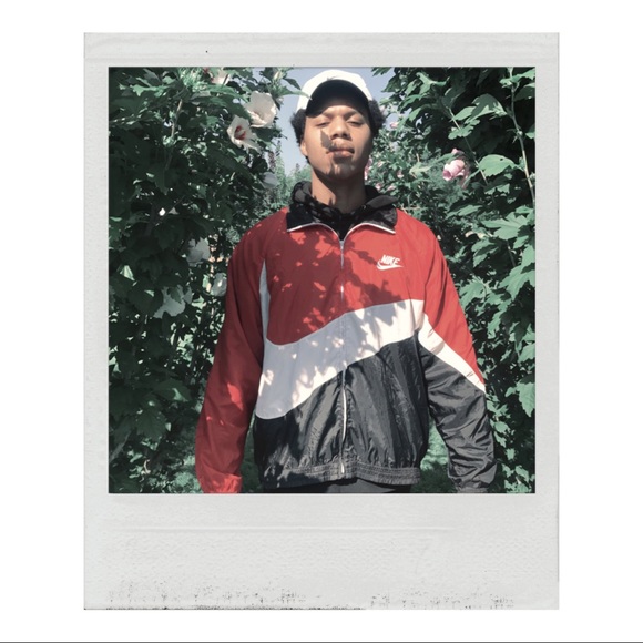 ❄️SOLD❄️ Vintage Nike Jacket Big Swoosh - Picture 2 of 5