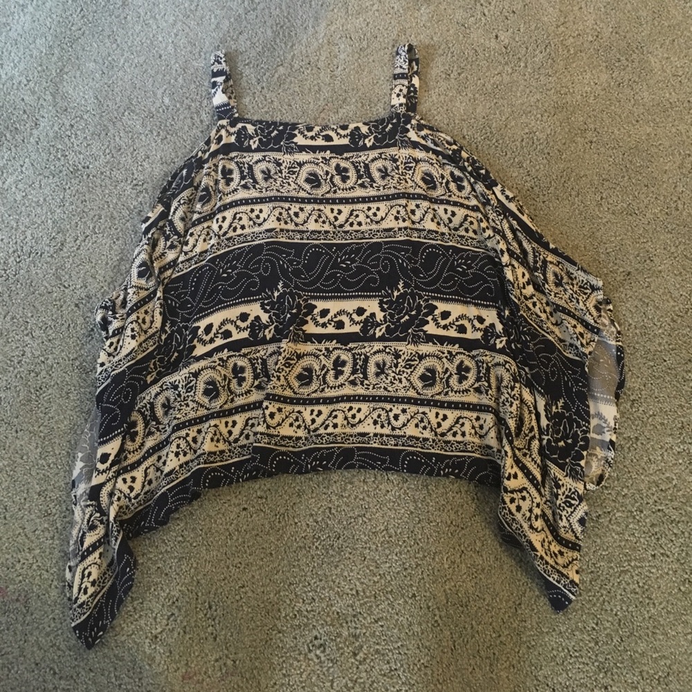 Navy and white patterned top