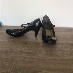 Patten leather kitten heels