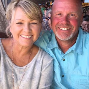 Meet your Posher, Lorie