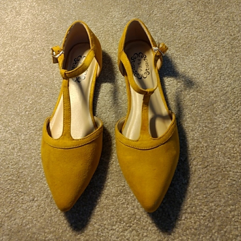Almost new mustard suede t-strap pointed toe flats
