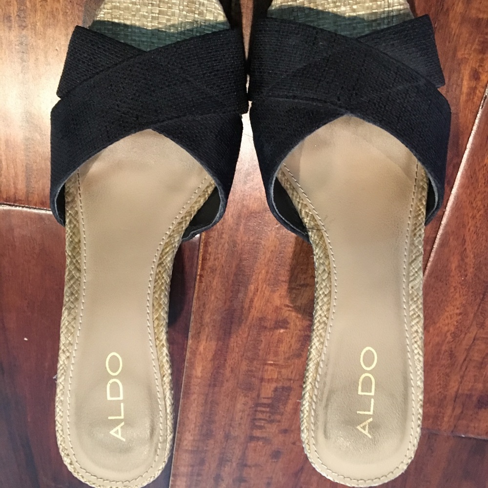 Aldo wedges