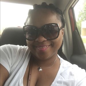 Meet your Posher, Tiffany