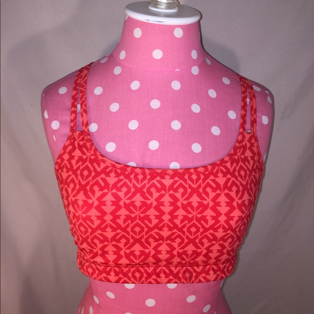 NWOT GapFit Sz M red/orange athletic bra