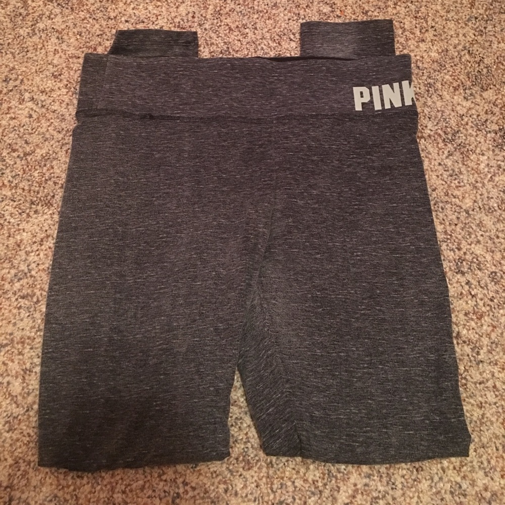 VS PINK YOGA