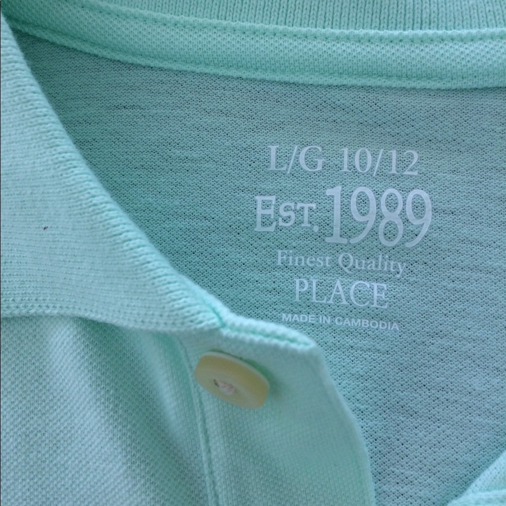 Children's place lt green boys shirt L