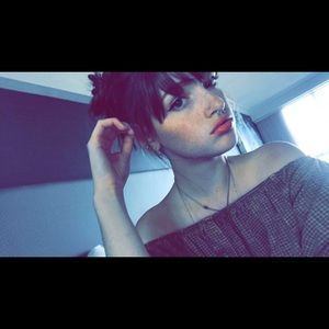 Meet your Posher, Alayna