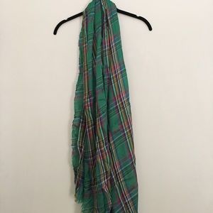 Lightweight scarf