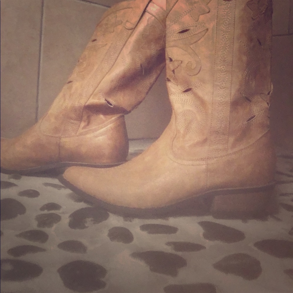 Coconuts Tan Boots