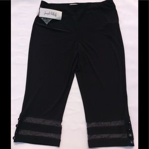 Joseph Ribkoff Capri style pant. Style/model 41095