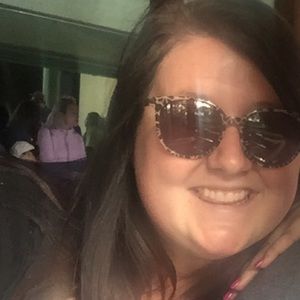 Meet your Posher, Anissa