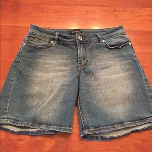Women's size 28 mid thigh jean shorts