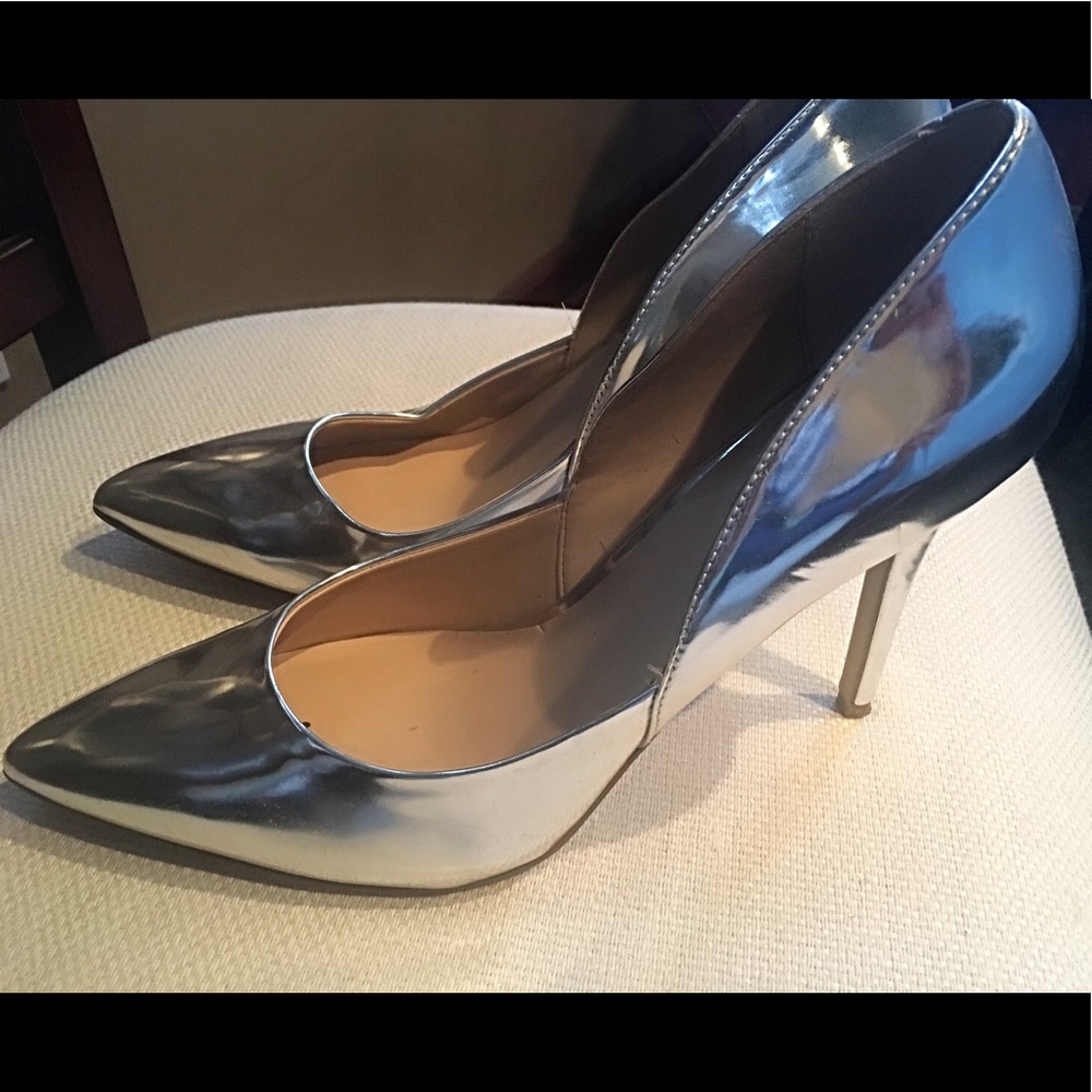 New Metallic Silver Mirror Pumps Charles David 10