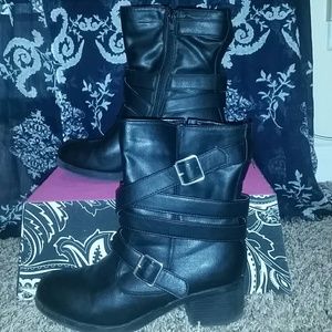 Black boots
