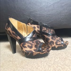 Carlos Santana platform heels