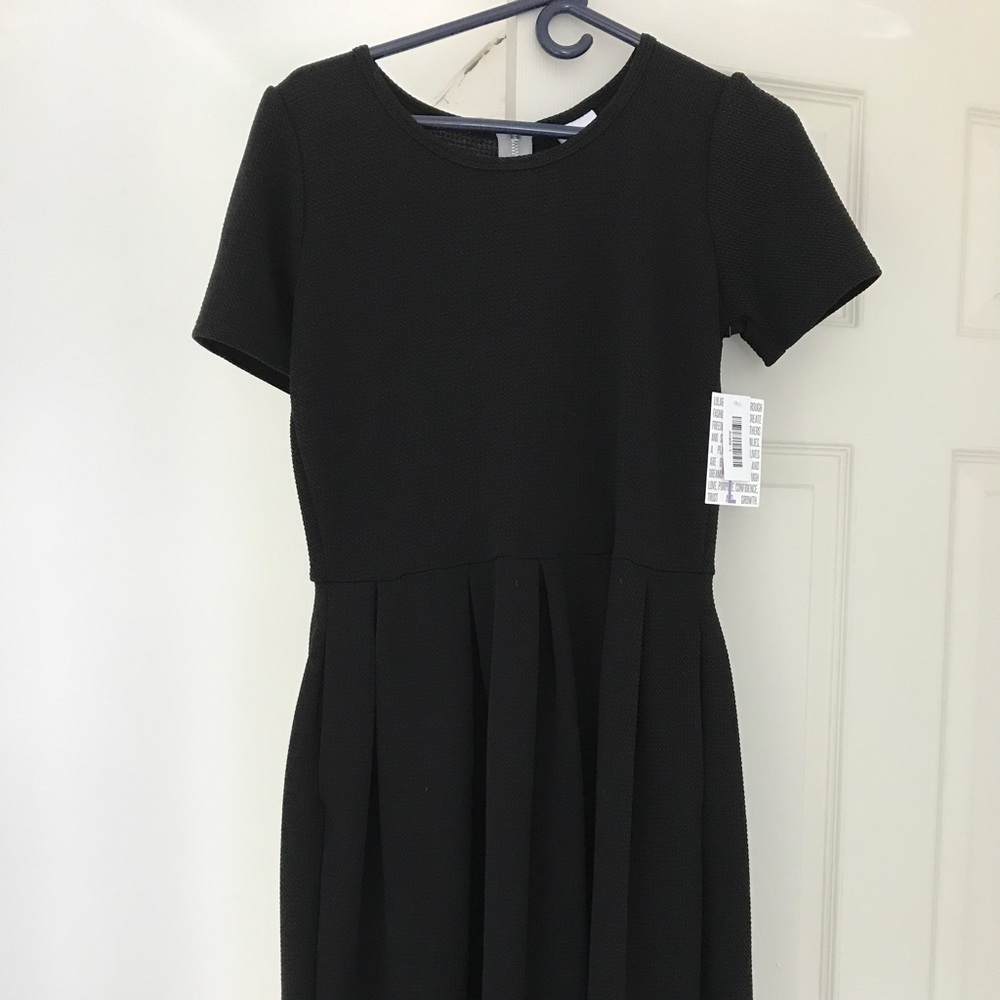 Unicorn Solid Black LuLaRoe Large Amelia!! 🦄