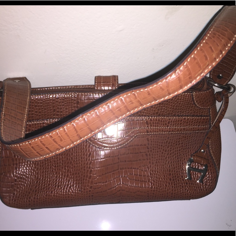 Etienne Aigner purse