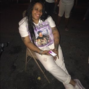 Meet your Posher, Tia