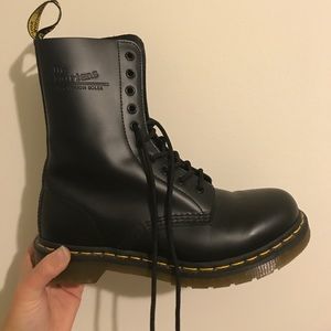 Dr. Martens "1490" 10 Eye Combat Boots Sz 9