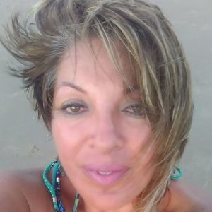 Meet your Posher, Ileana