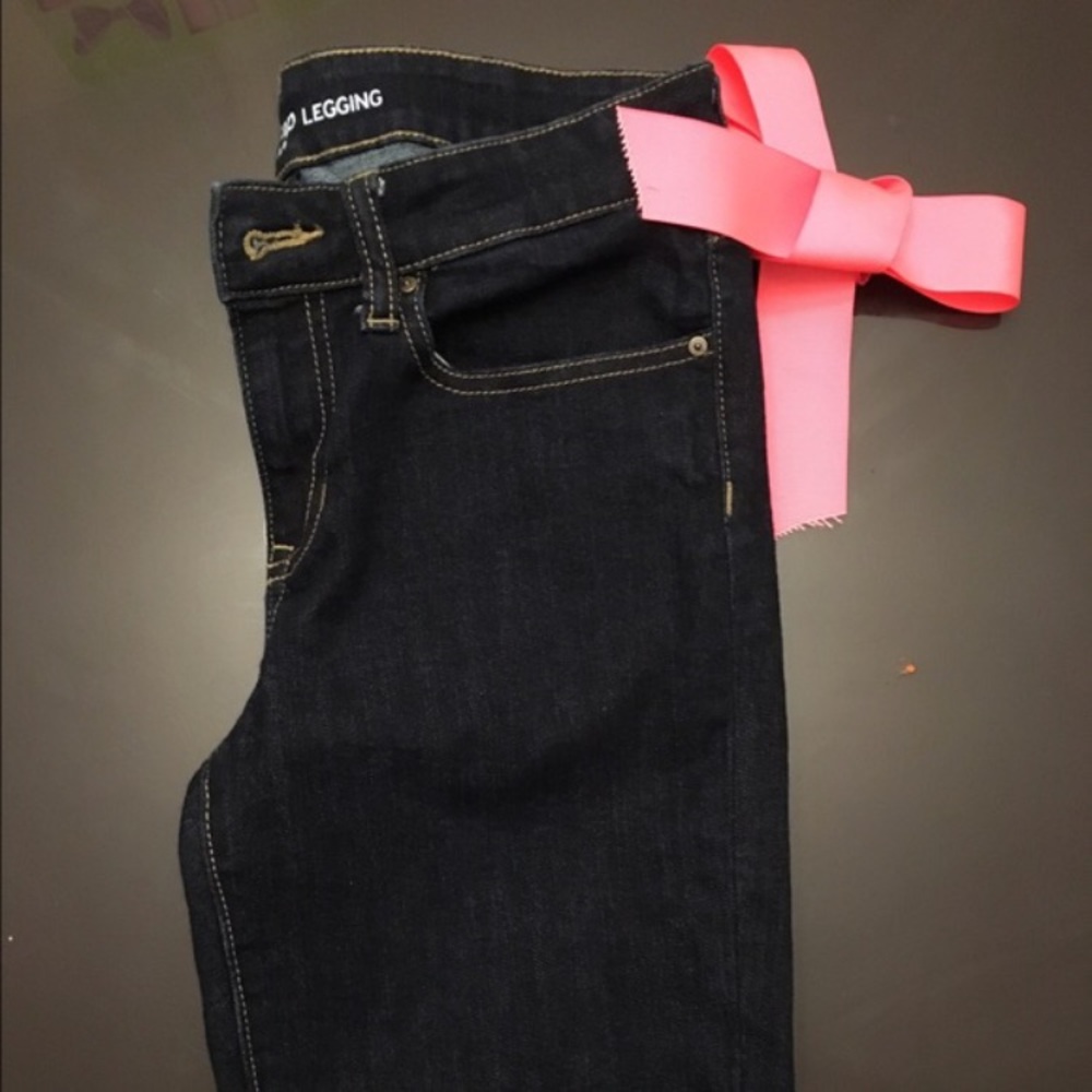 ⭐️SOLD⭐️Gap Jeans