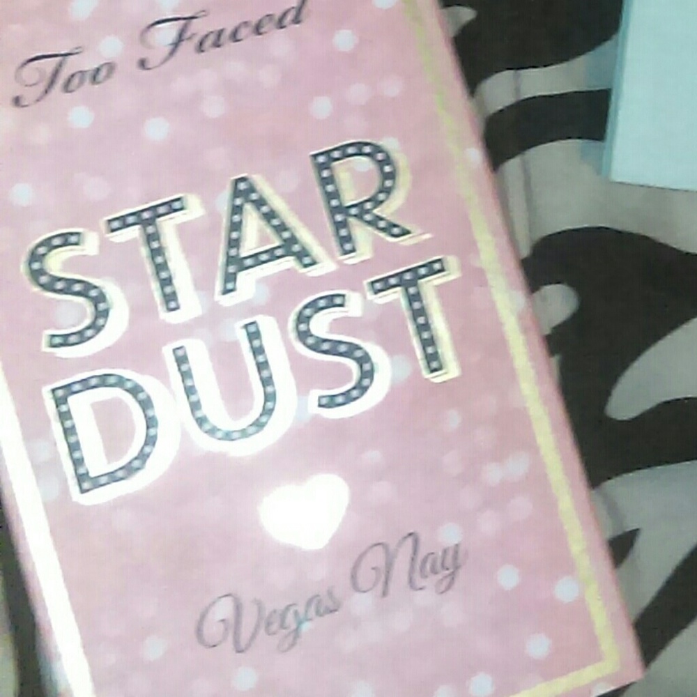 Too faced stardust palette