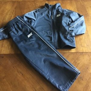 Nike warm up suit-kids