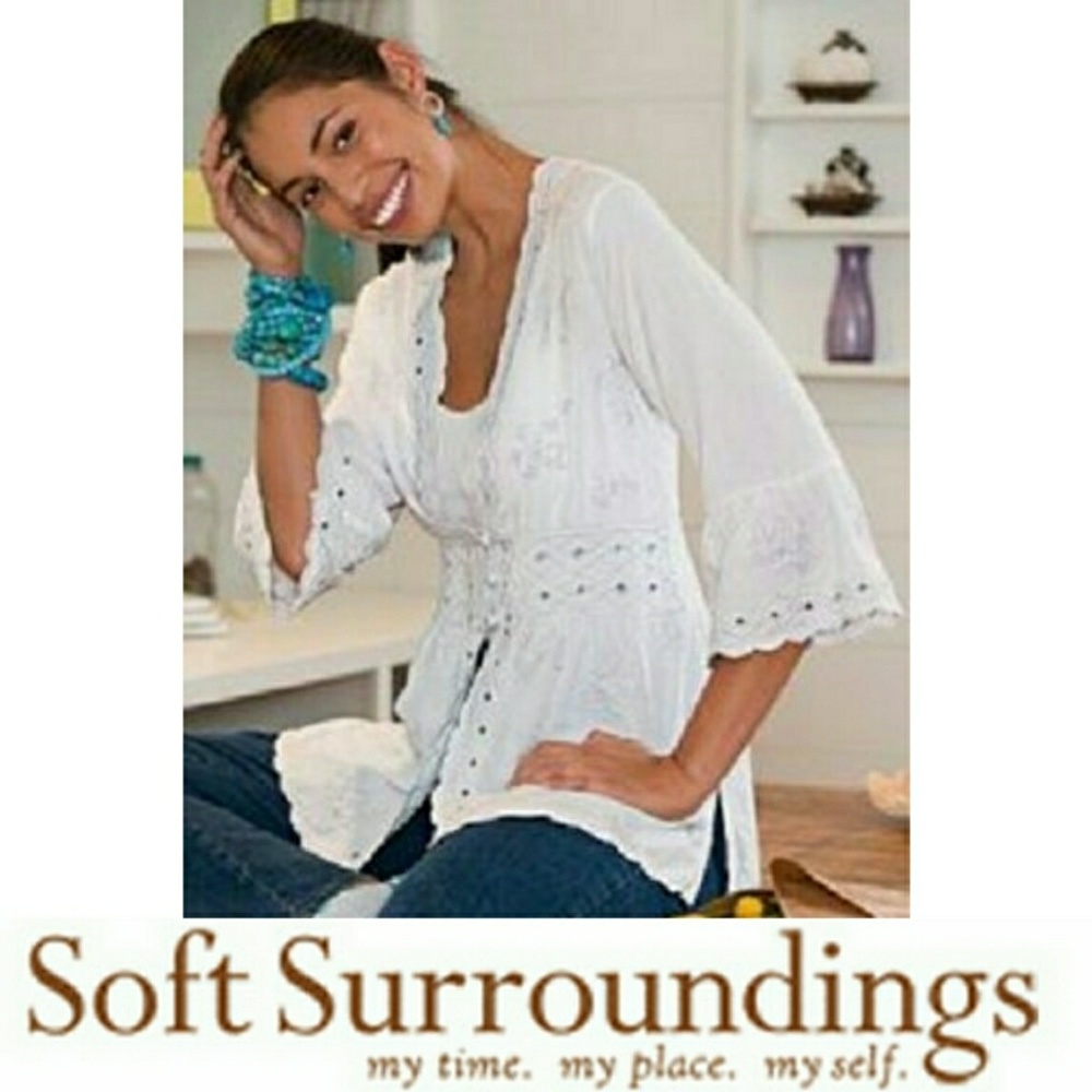 Soft Surroundings White Eyelet Top Size  Medium