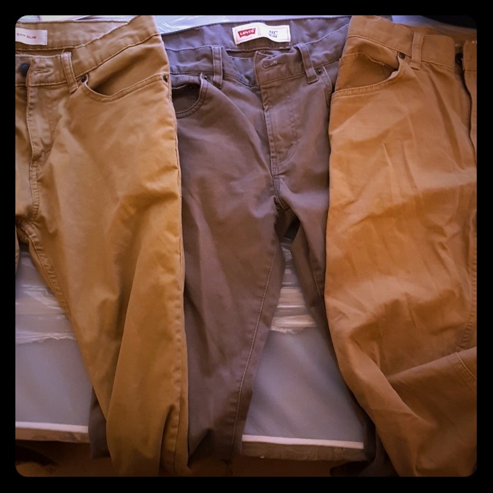 2 levis jeans and 1 urban pipeline pants