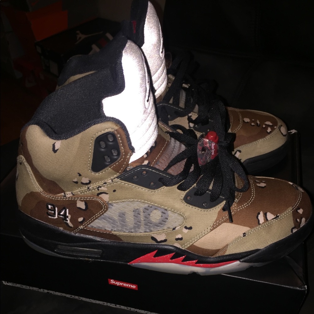 Supreme camo 5s