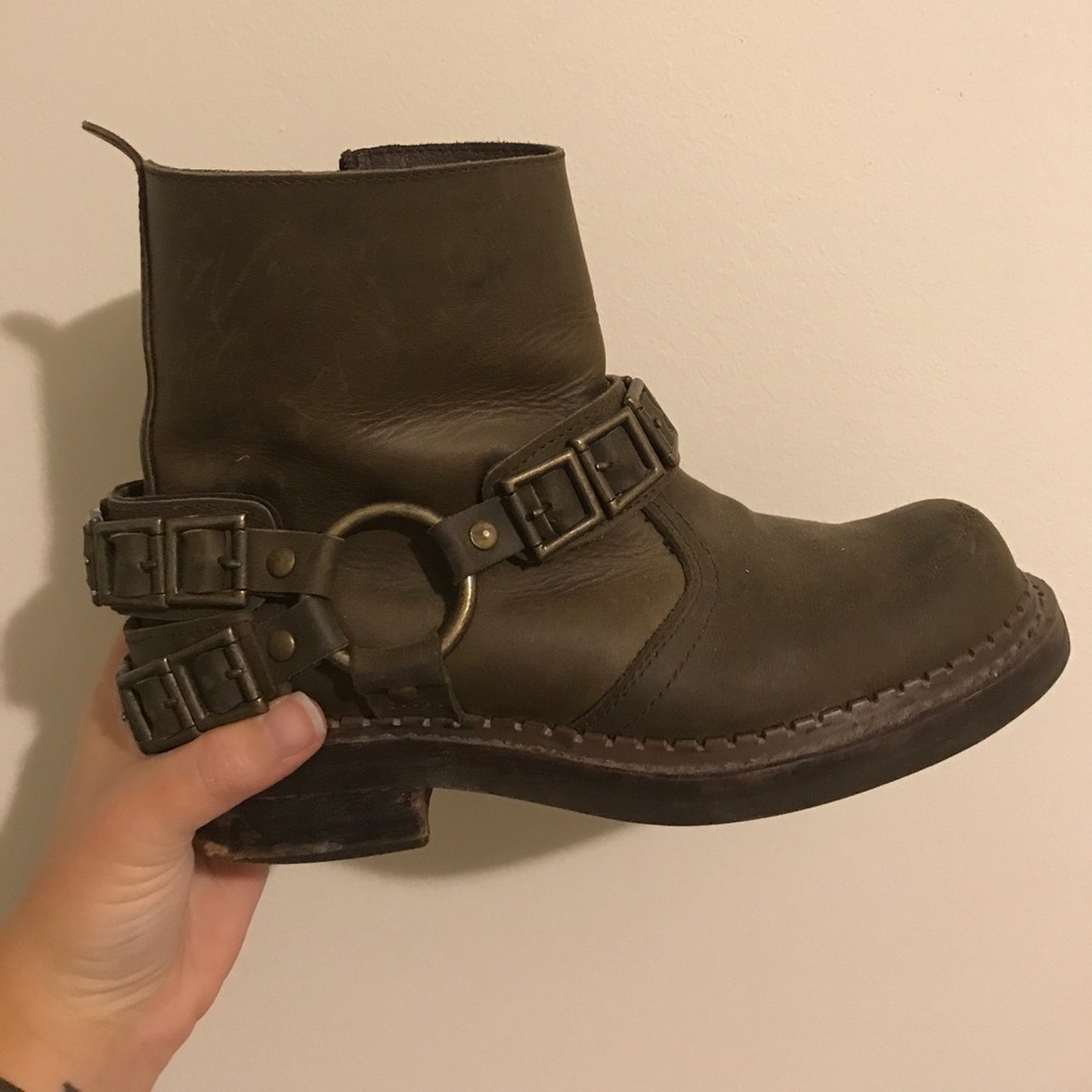 Jeffrey Campbell Short Western Style Boots Sz8
