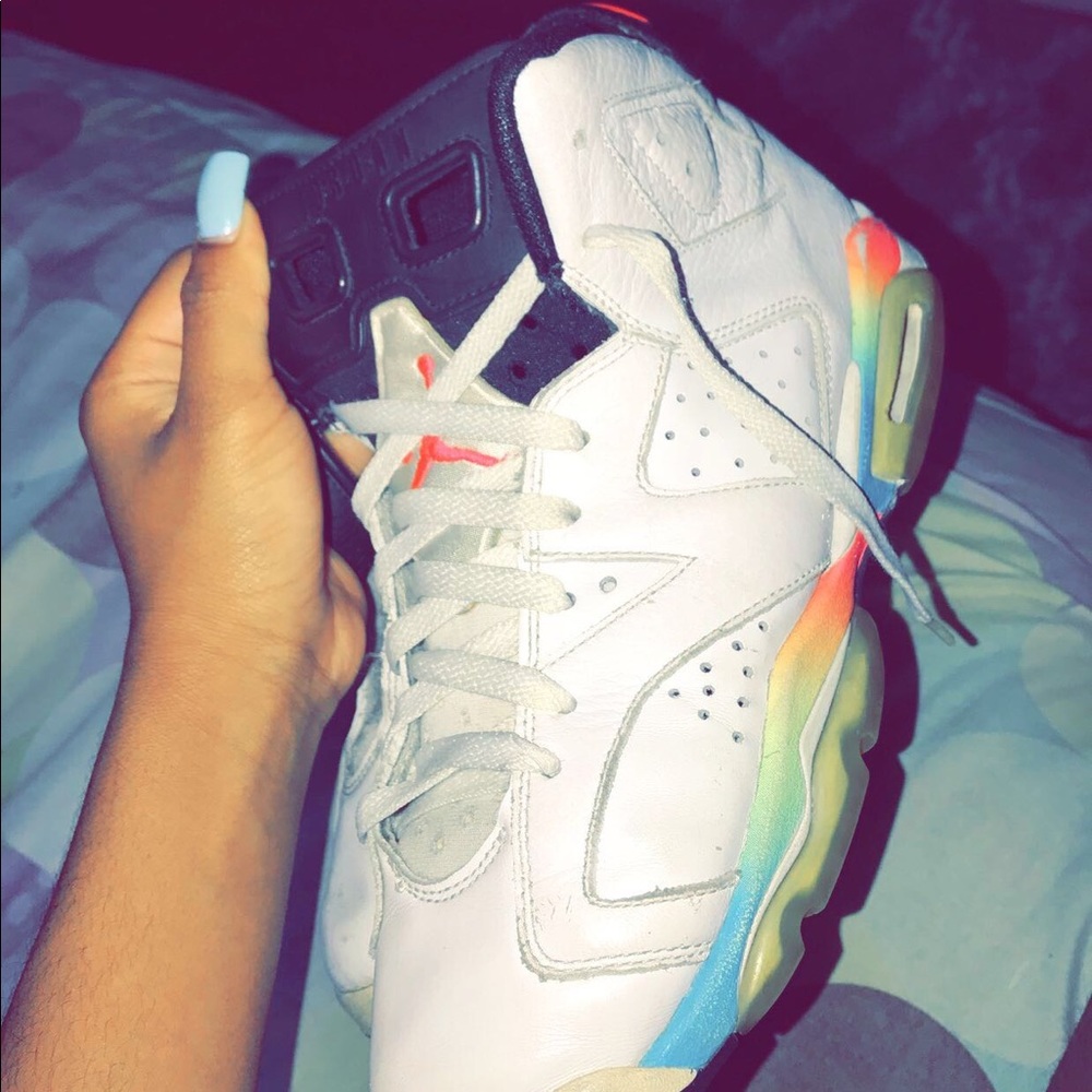JORDAN 6's