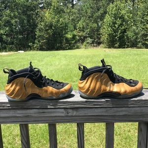 Foamposite one Metallic Gold