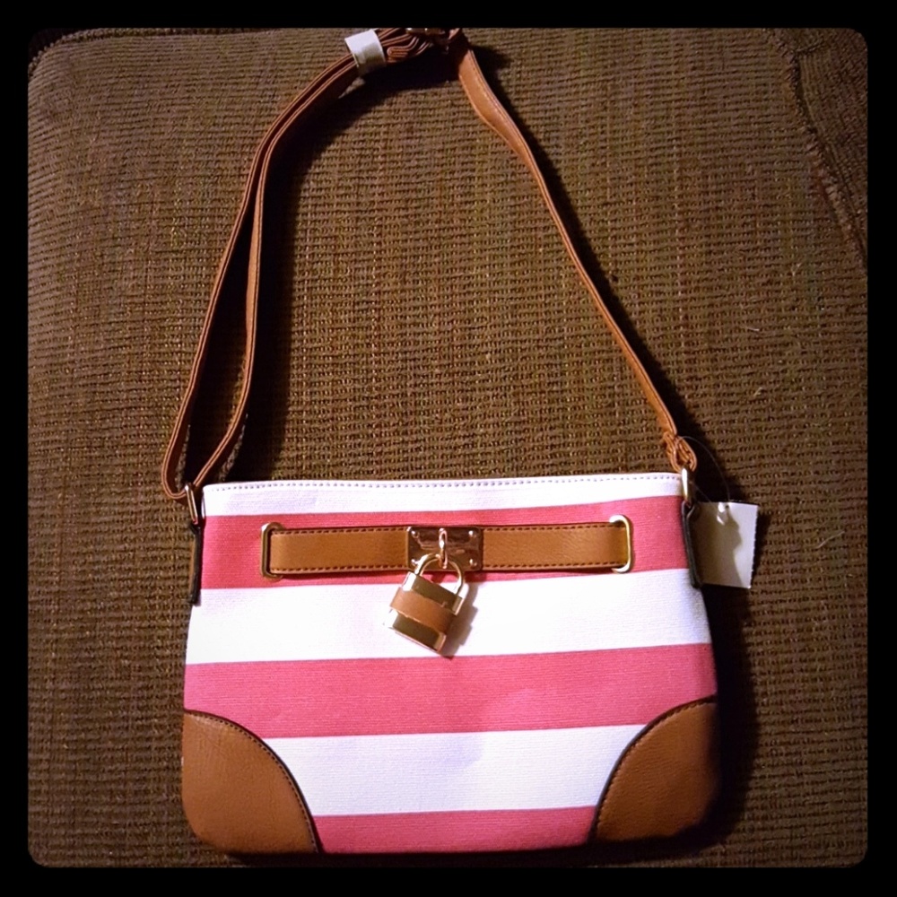 Pink and white crossbow bag