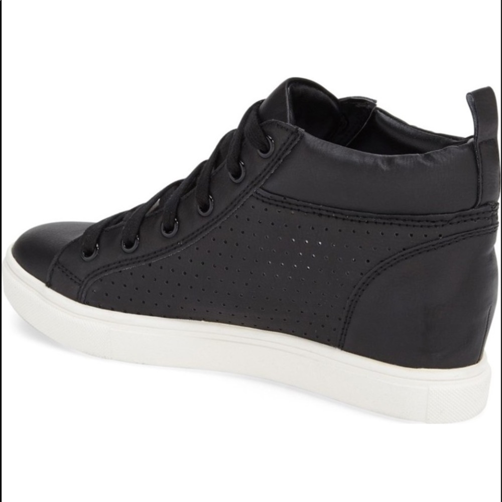 Steve Madden high top sneakers